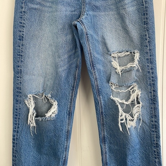 American Eagle Distressed 90's Boyfriend Crop Ankle Jeans Women's Size 4 Cotton - Picture 9 of 16